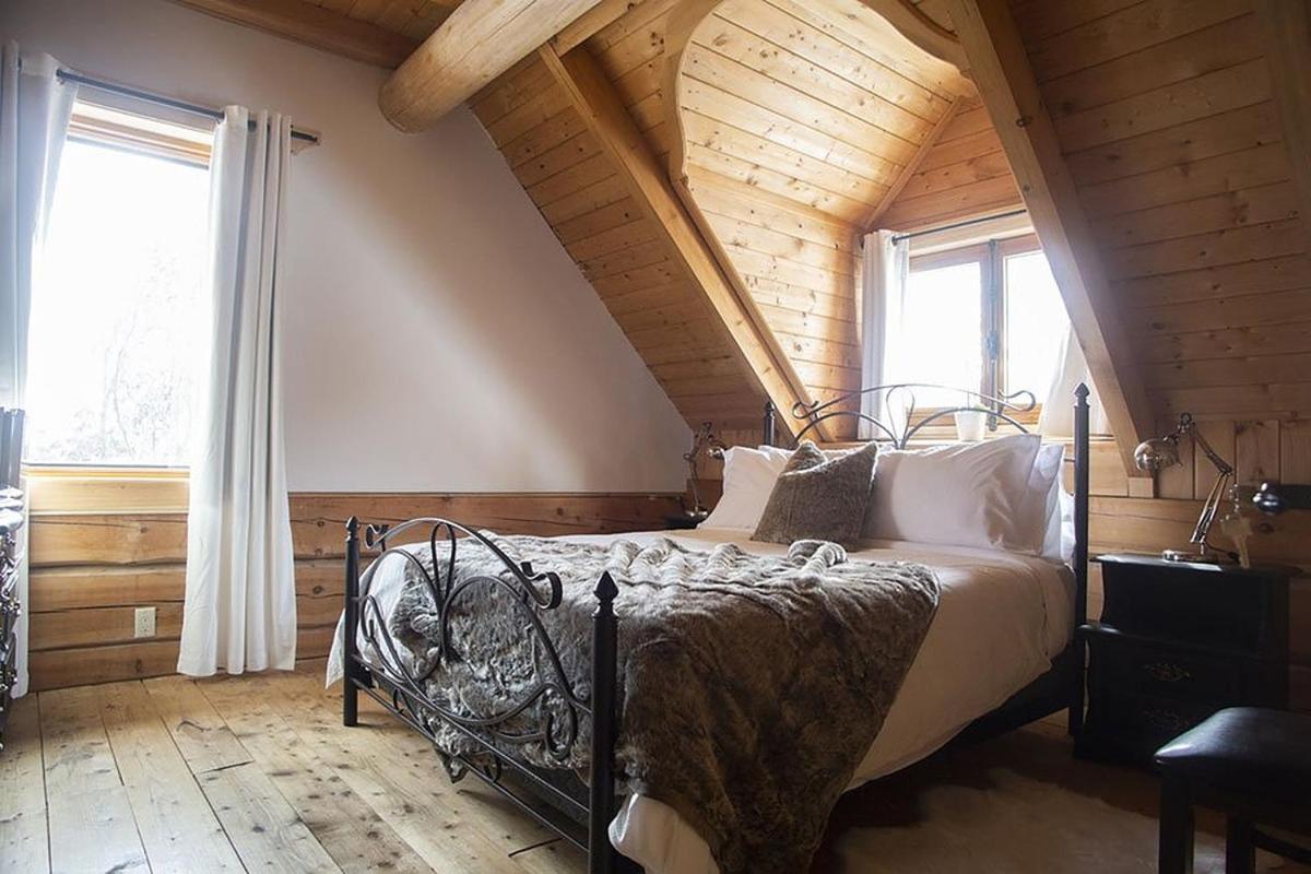 Hebergement "La Maison En Bois Rond" Sainte-Marie エクステリア 写真