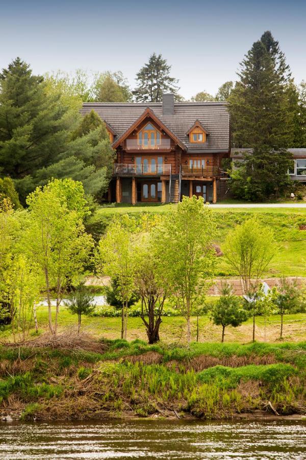 Hebergement "La Maison En Bois Rond" Sainte-Marie エクステリア 写真