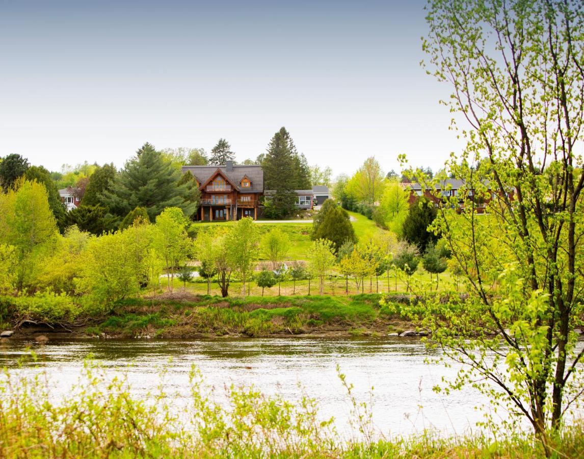 Hebergement "La Maison En Bois Rond" Sainte-Marie エクステリア 写真